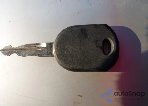 2005 Mercury Grand Marquis Ls/Lse z USA, uszkodzony, nr VIN 2MEFM75W45X625268